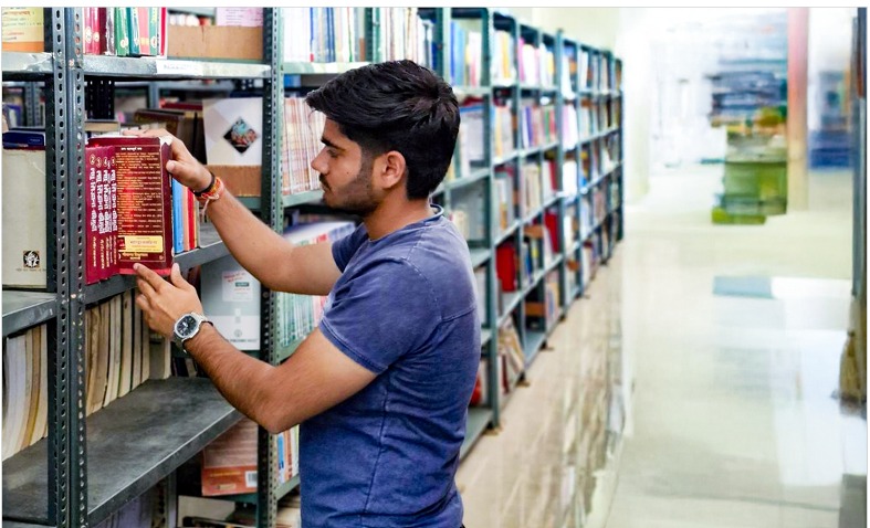 Library & Learning Resources